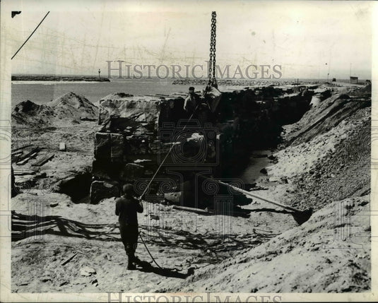 1941 Press Photo Wath Shore New Breatwell White City Beach - nee29909
