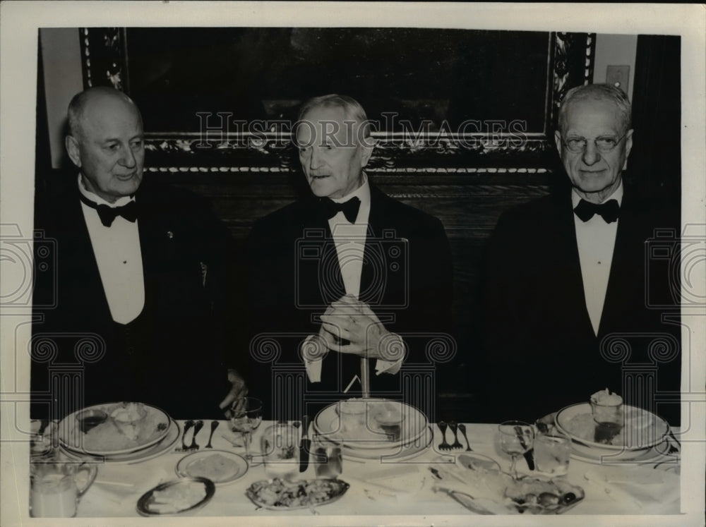 1940 Press Photo Gen. James G. Harbord, Gen. Pershing, and Maj. Merritt Ireland