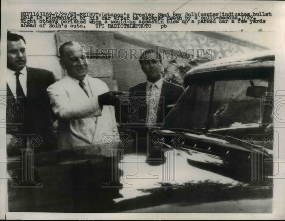 1958 Press Photo Lebanon Premier Sami Bey Solh Showing Bullet Hole in Window