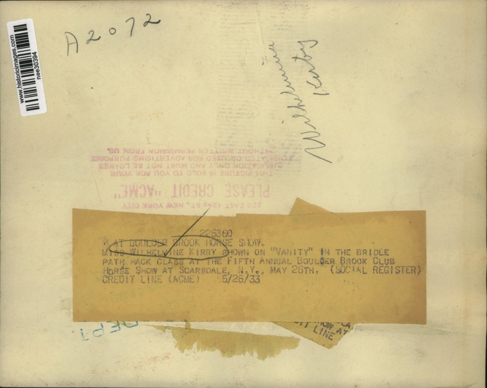 1933 Press Photo Socialite Wilhelmine Kirby Rides Horse "Vanity" - nee30394