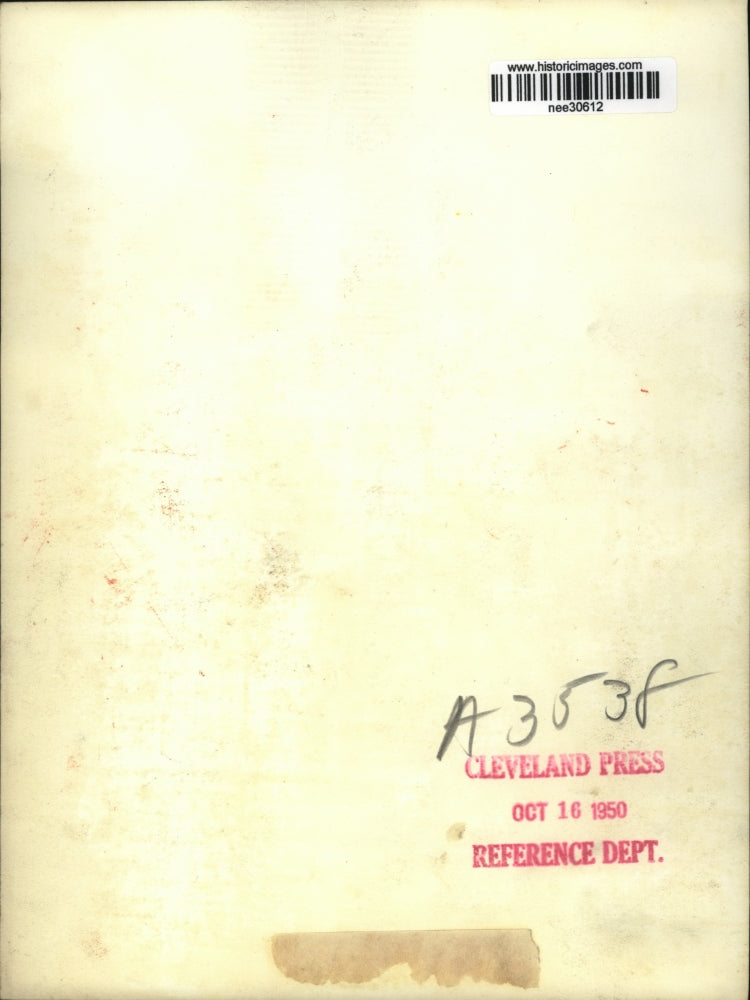 1950 Press Photo Mrs. Raymond H. Jeffcottinher Qounset Cottage - nee30612