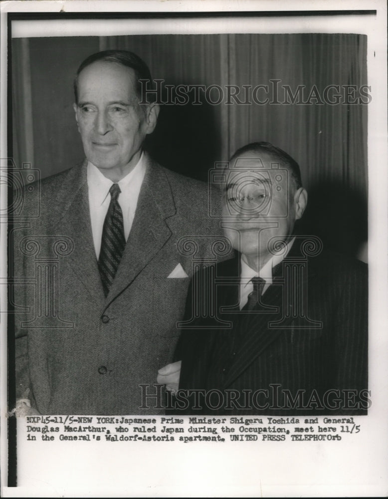 Load image into Gallery viewer, 1954 Press Photo Prime Minister Shigeru Yoshida and General Douglas Mac Arthur
