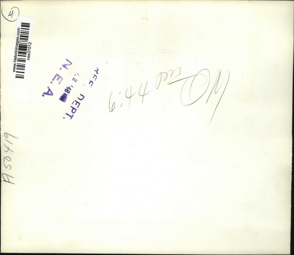 1948 Press Photo Alfred Landon for President with wife and kids in Chicago Il.