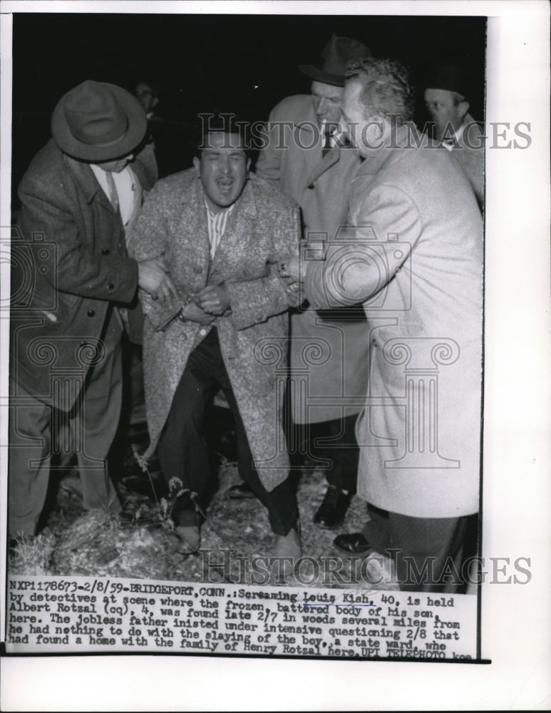 1959 Press Photo Louis Kish, screaming while being held by detectives