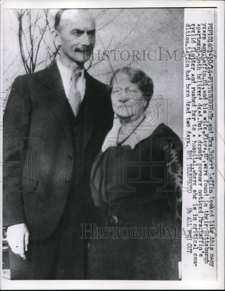 Load image into Gallery viewer, 1959 Press Photo Mr &amp; Mrs Robert Laffin Found Husband Dead Wife Survived
