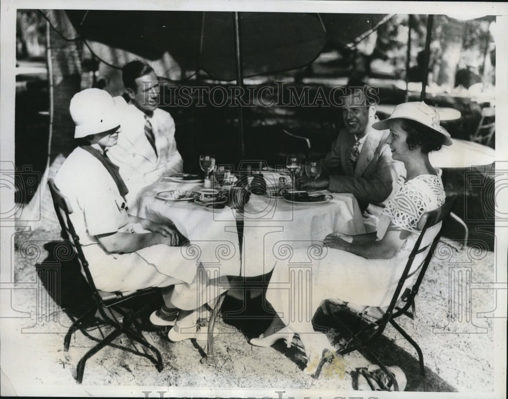 1935 Press Photo Miss Marion Kelly, Mrs. C.W. Horne, J.T. Kelly, Lucille Kearns