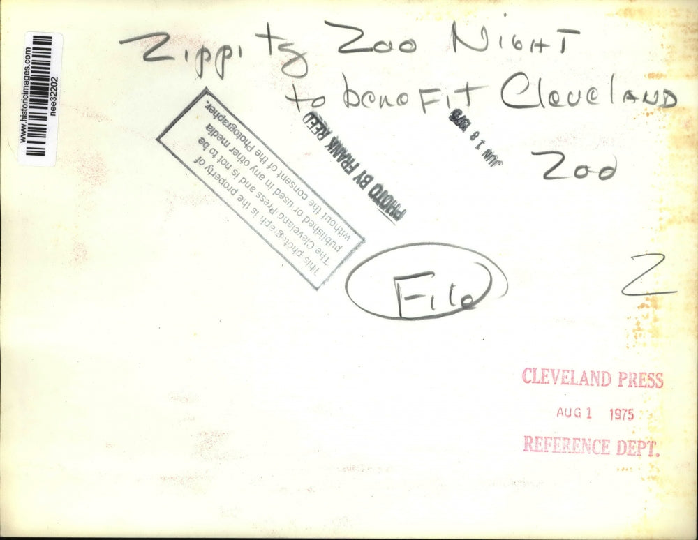 1975 Press Photo The Zippitx Zoo Night to benefit Cleveland Zoo - nee32202