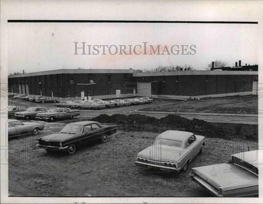 1967 Press Photo The Cleveland Heights new service garage - nee32204
