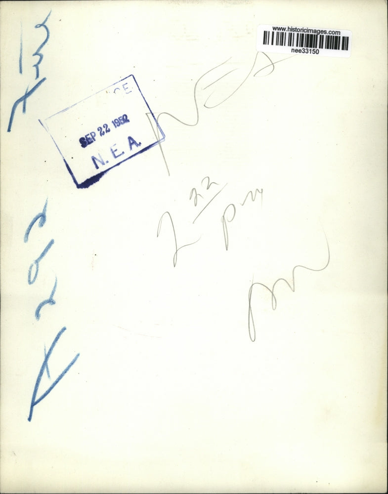 1952 Press Photo Cinnicnnati fireman battle three alarm blaze at Storage Company