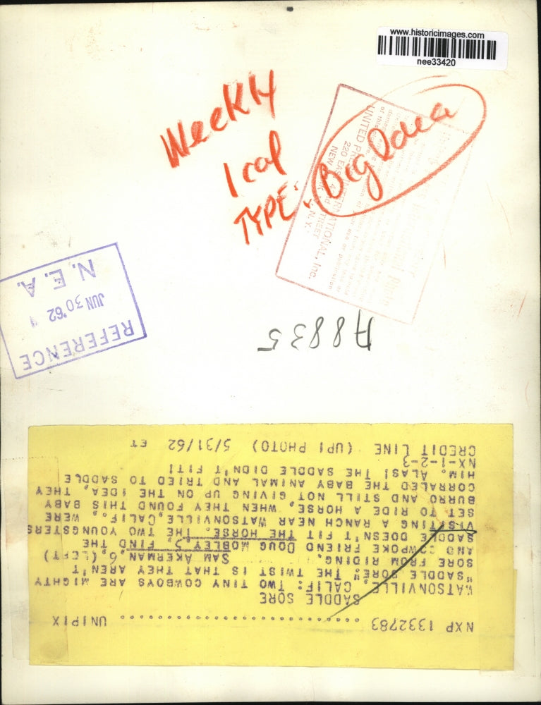 1962 Press Photo Sam Akerman and Doug Mobley visit ranch near Watsonville