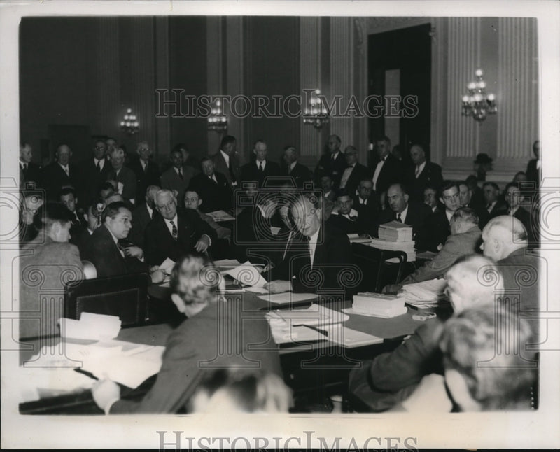 Load image into Gallery viewer, 1938 Press Photo Senator Burton Wheeler as he testified in Senate caucus room
