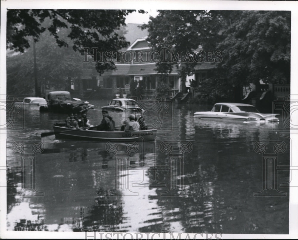 1959 Press Photo Coast Guard Rescue Boats During Cleveland Flood
