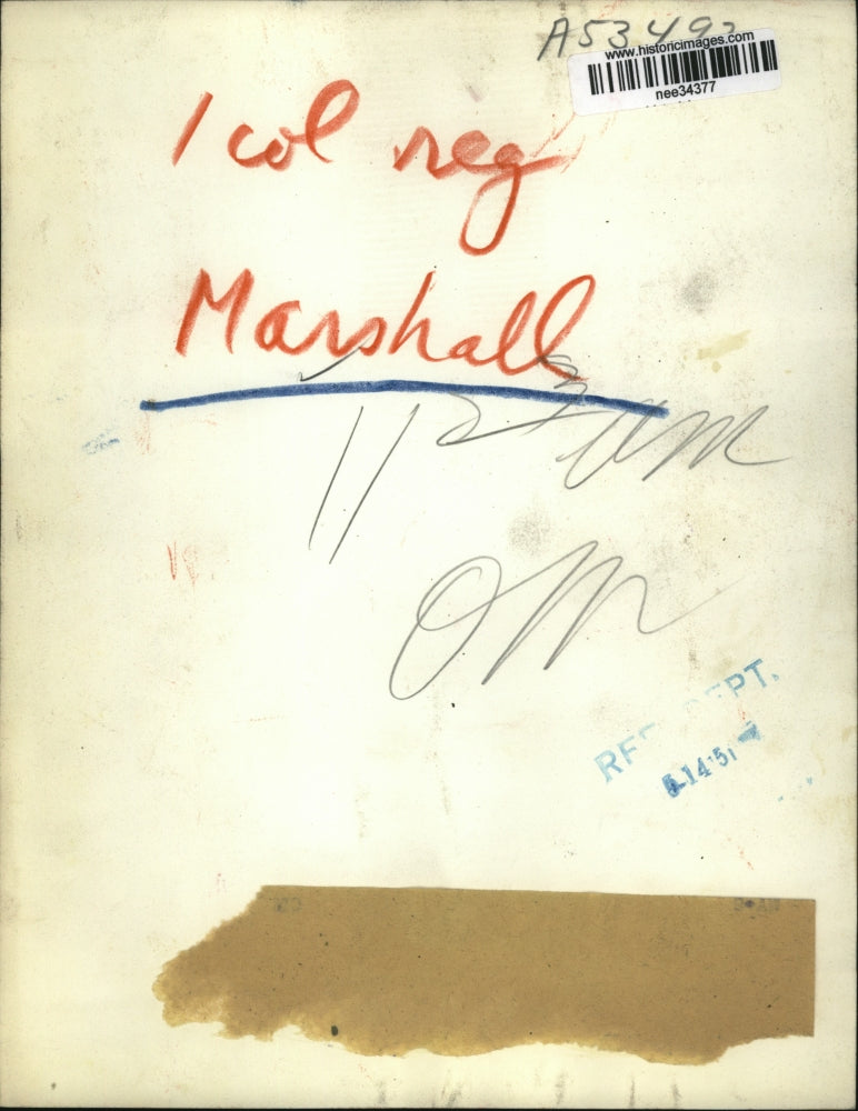 1951 Press Photo A Marshall on a photo opportunity - nee34377