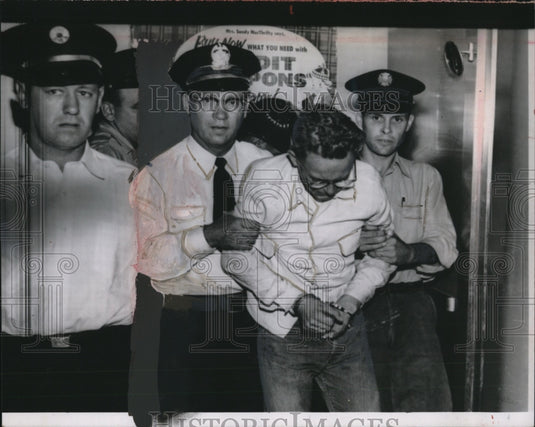 1955 Press Photo Pvt Daniel Burns Tried to Commit Suicide to Get Out of Army