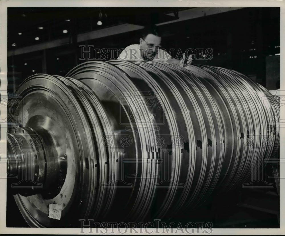 1950 Press Photo Turbine Rotor at General Electric Company, Lynn Mass