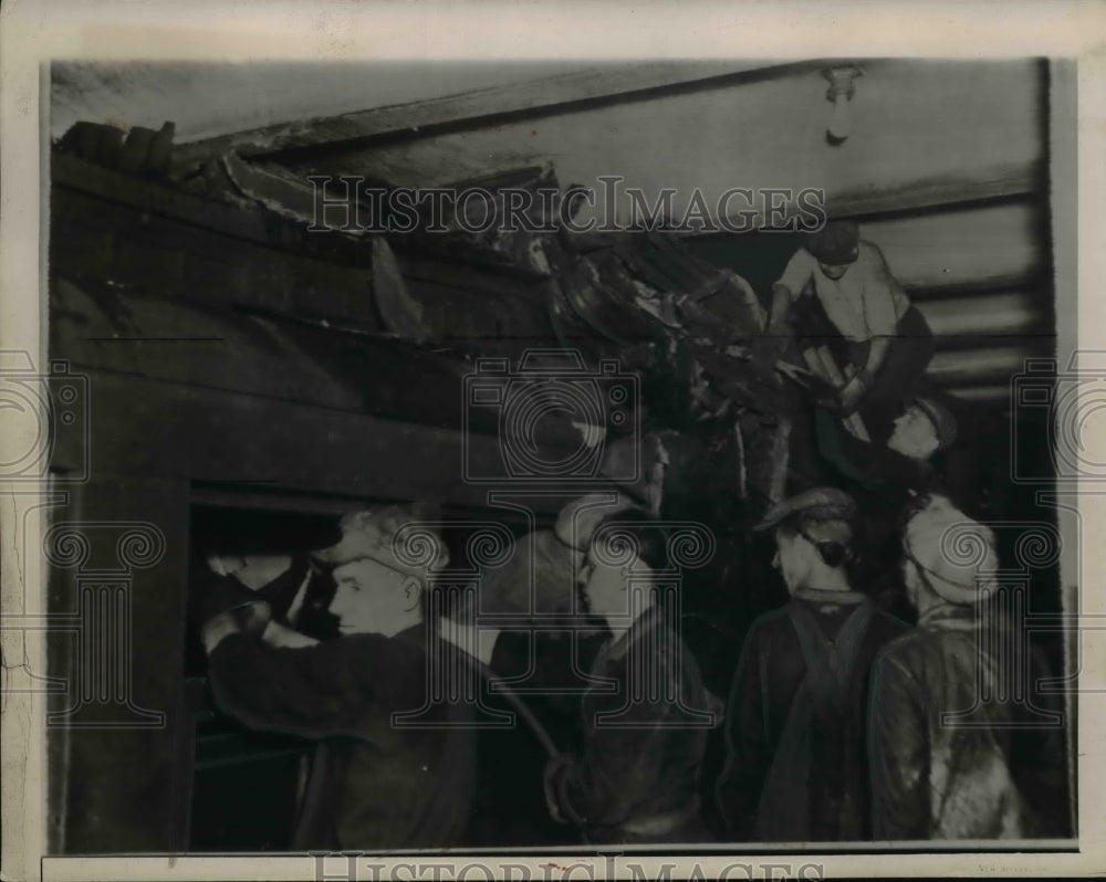 1938 Press Photo New York Subway Crash