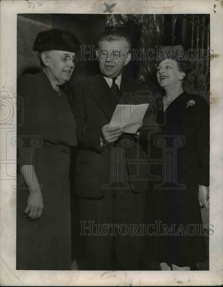 1944 Press Photo Women's Committee of Cleveland Orchestra - nee35299