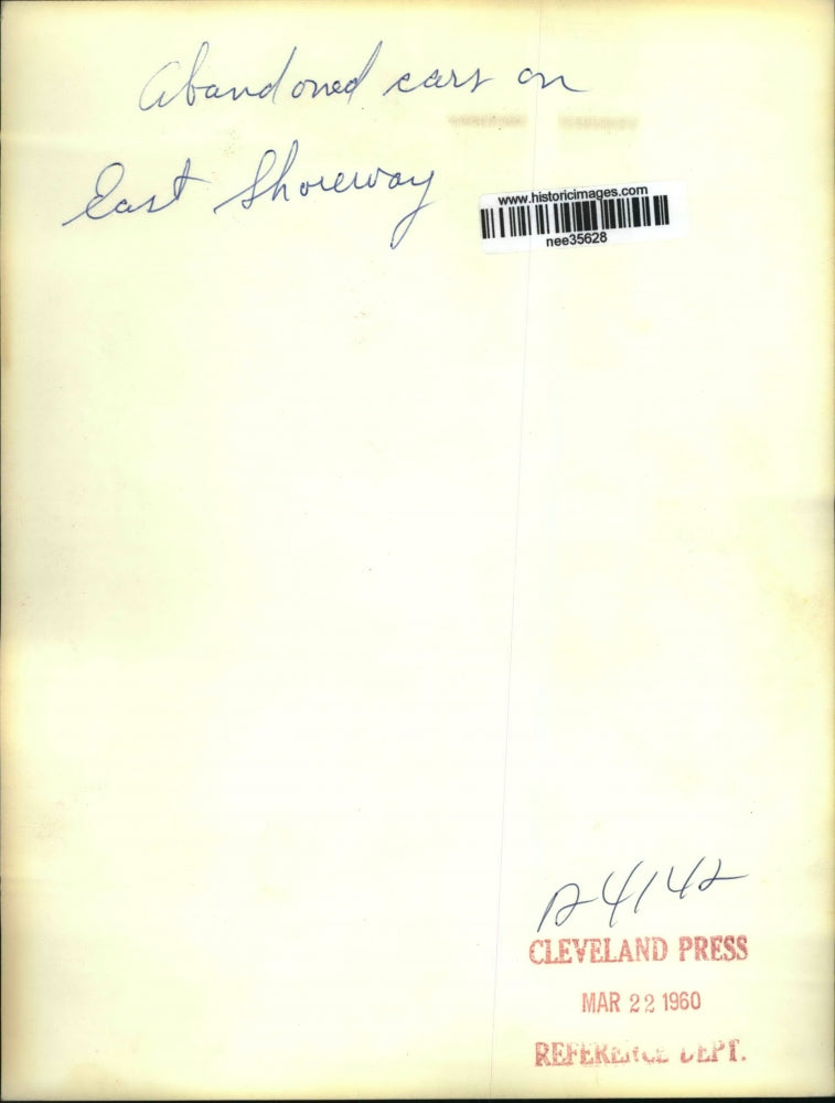 1960 Press Photo Abandoned Cars in Snow on East Shoreway