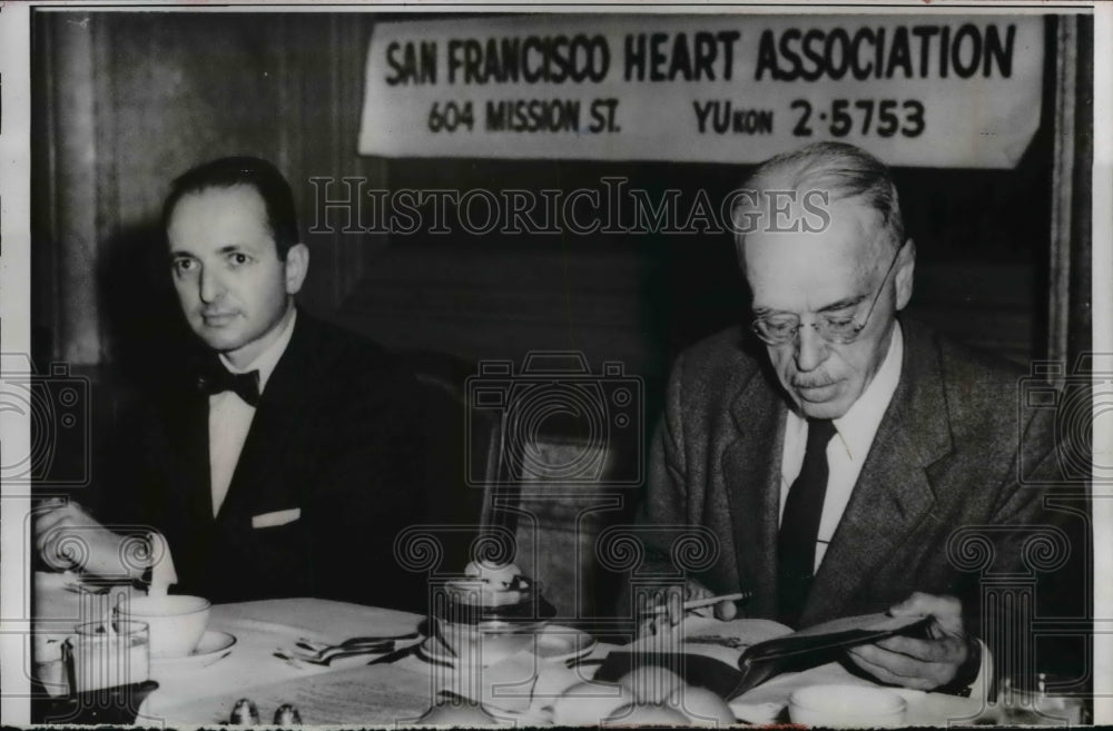 1956 Press Photo Paul Dudley White with Dr Hilliard J Katz at a public luncheon