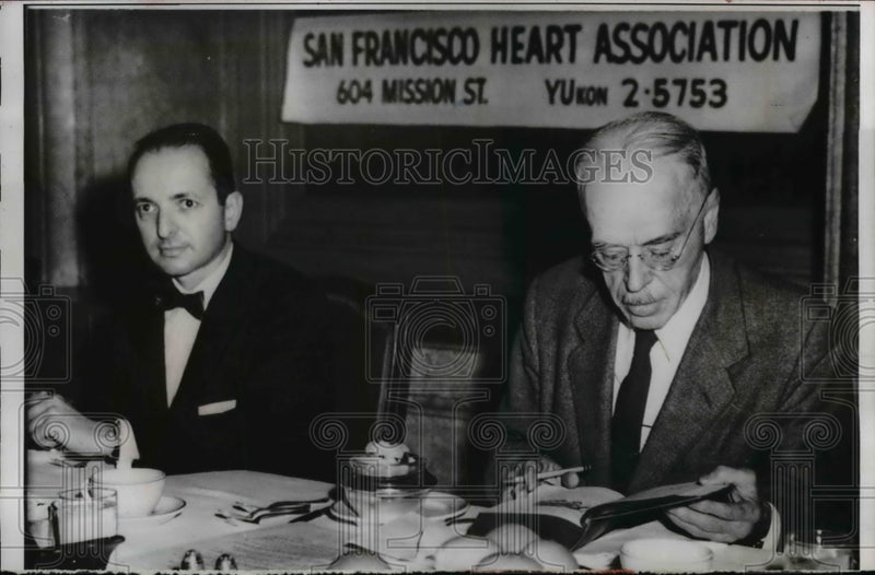 Load image into Gallery viewer, 1956 Press Photo Paul Dudley White with Dr Hilliard J Katz at a public luncheon
