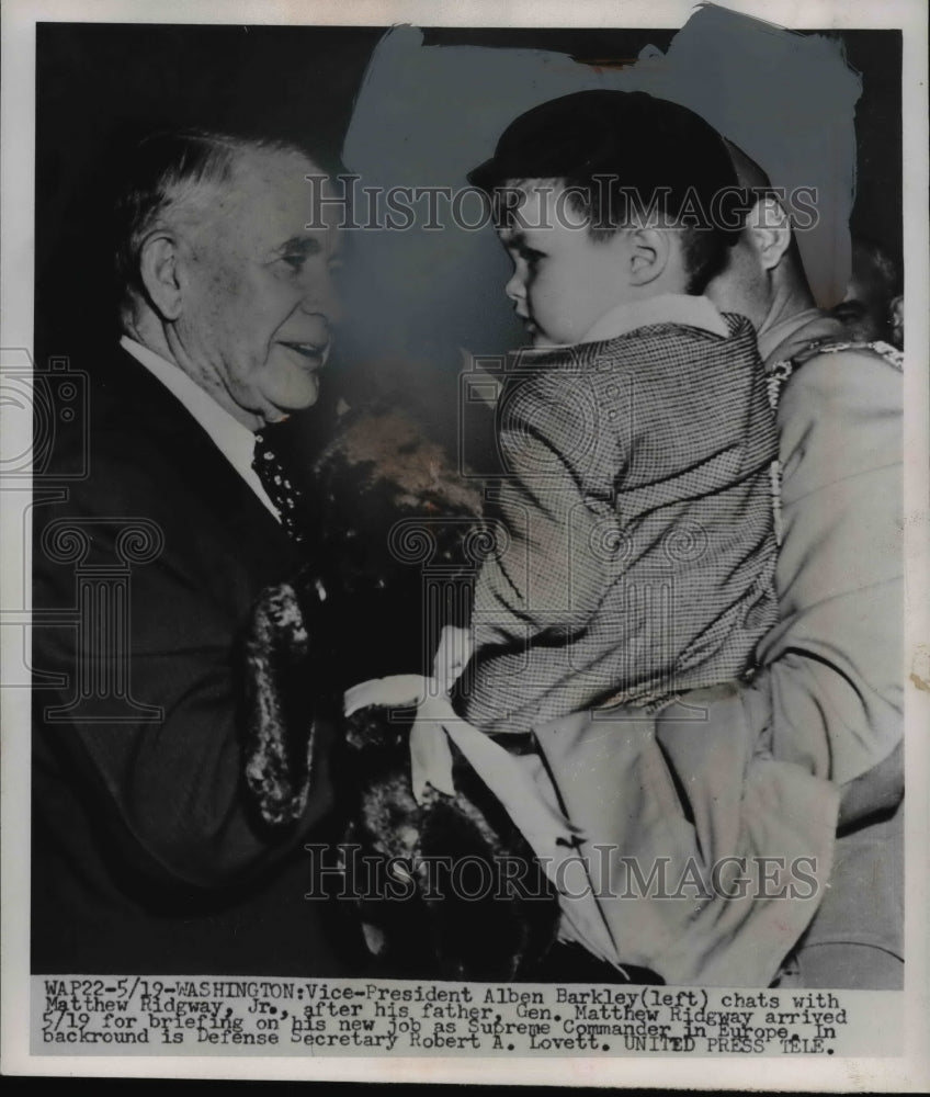 1952 Press Photo Vice President Alben Barkley, General Matthew Ridgway & Son