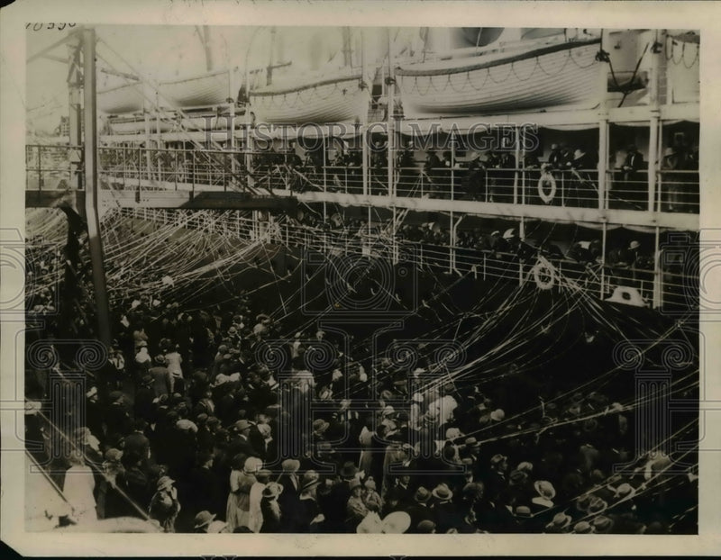 Load image into Gallery viewer, 1923 Press Photo The Pier at Melbourne during the Australian Davis Cup Tennis

