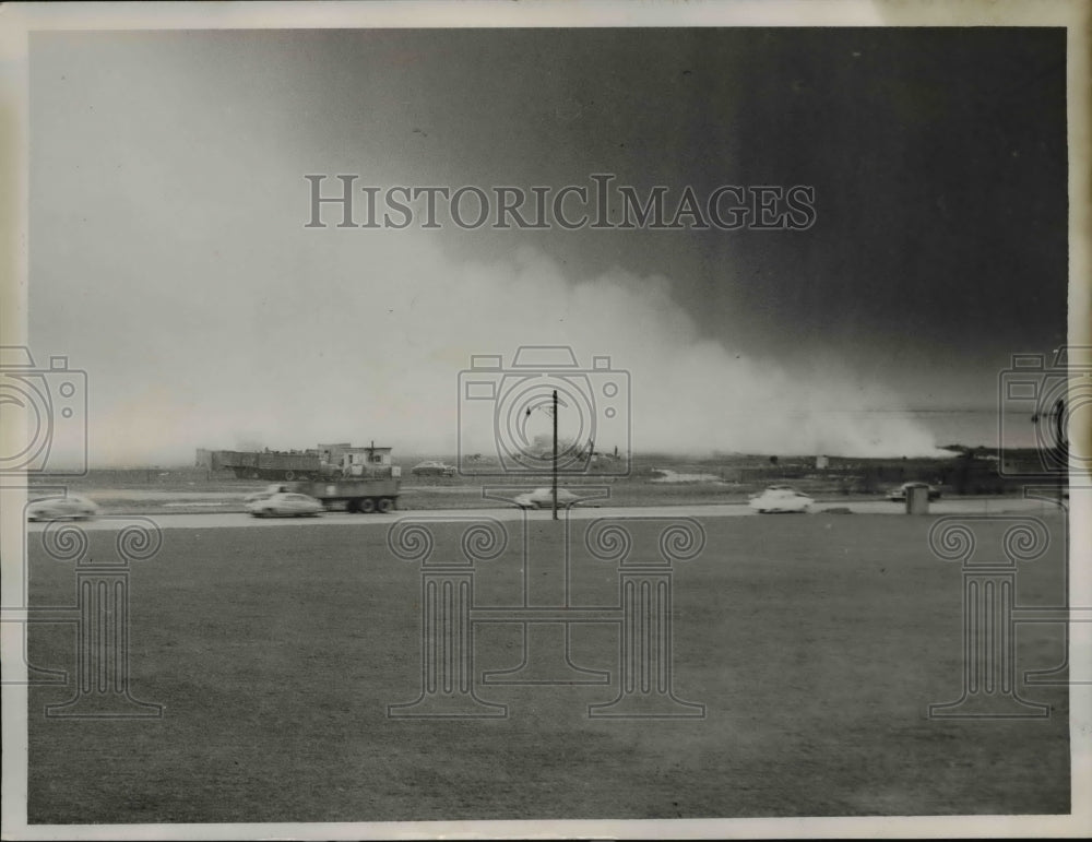 1953 Press Photo Dump Fire - nee37318