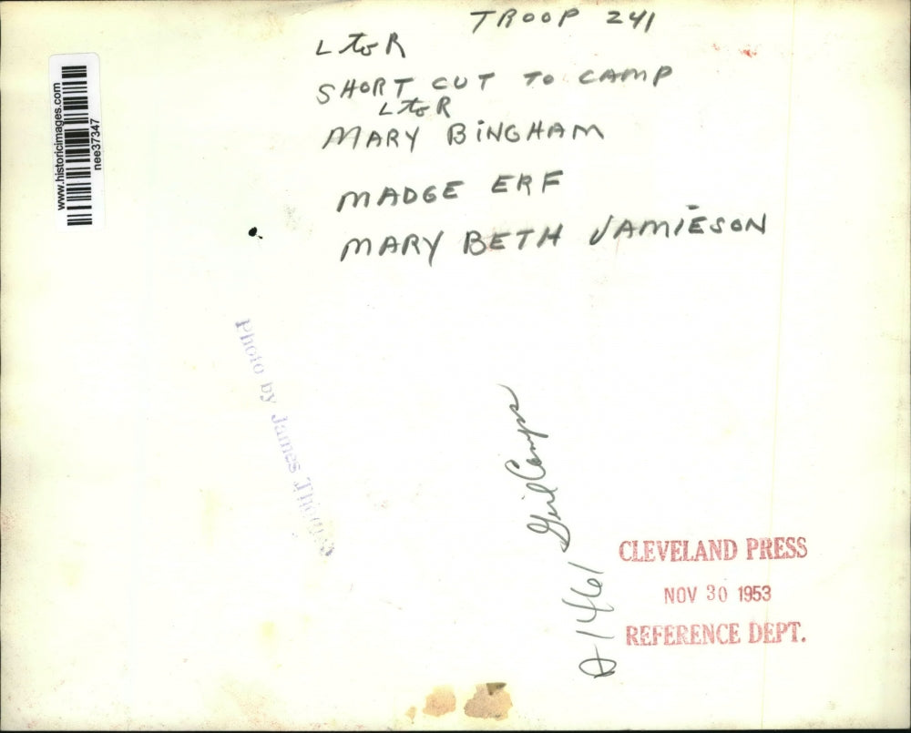 1953 Press Photo Mary Bingham, Madge Erf, and Mary Beth Jamieson