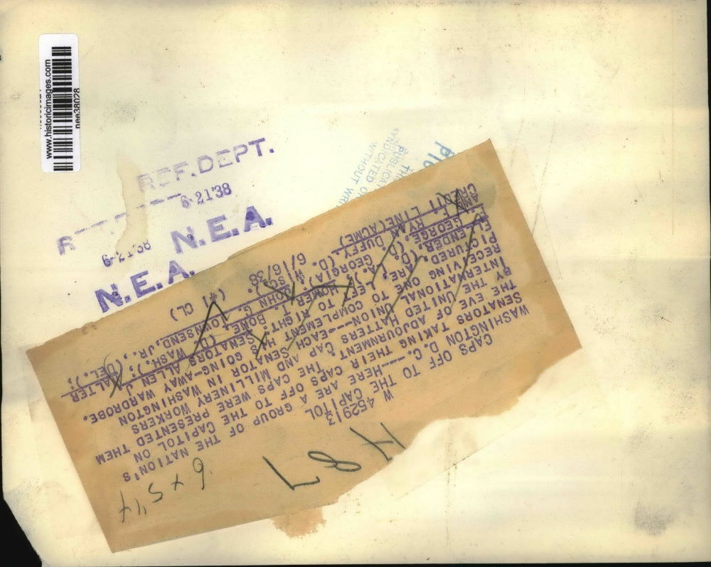 1938 Press Photo Group of Nation's Senators Take Caps off at the Capitol