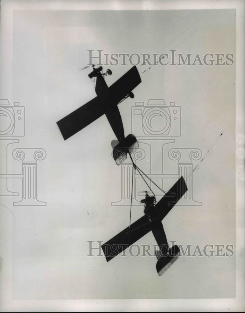 1949 Press Photo Two Glider Models put through their paces in tow tests- Historic Images