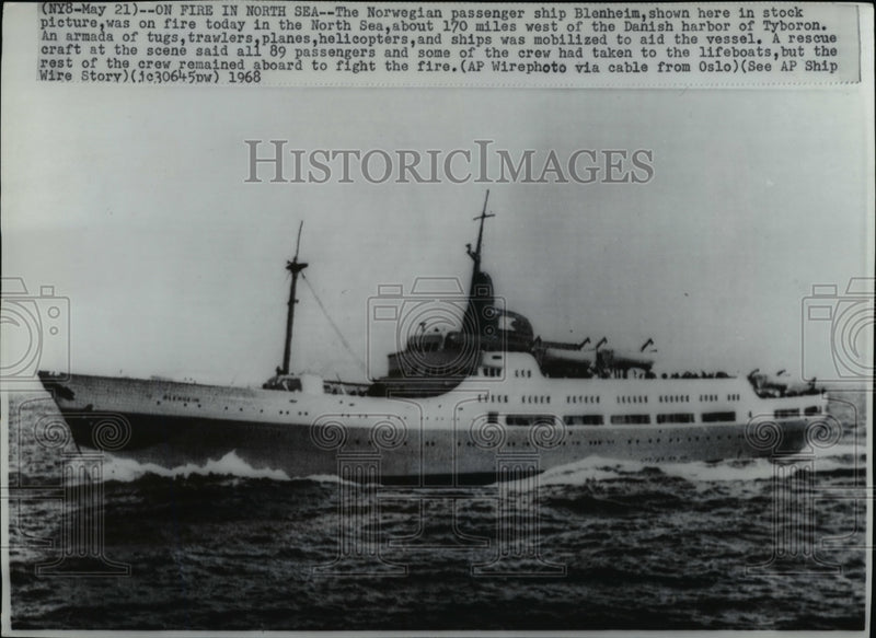 Load image into Gallery viewer, 1968 Press Photo Norwegian Passenger ship Blenheim Was on Fire - nee39942
