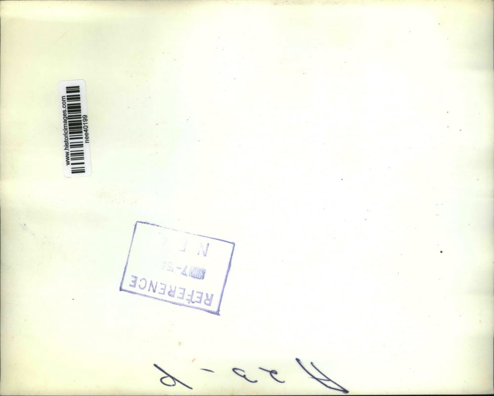 1954 Press Photo Pee Wee the Pekinese with her mistress, Patsy Louann Blair