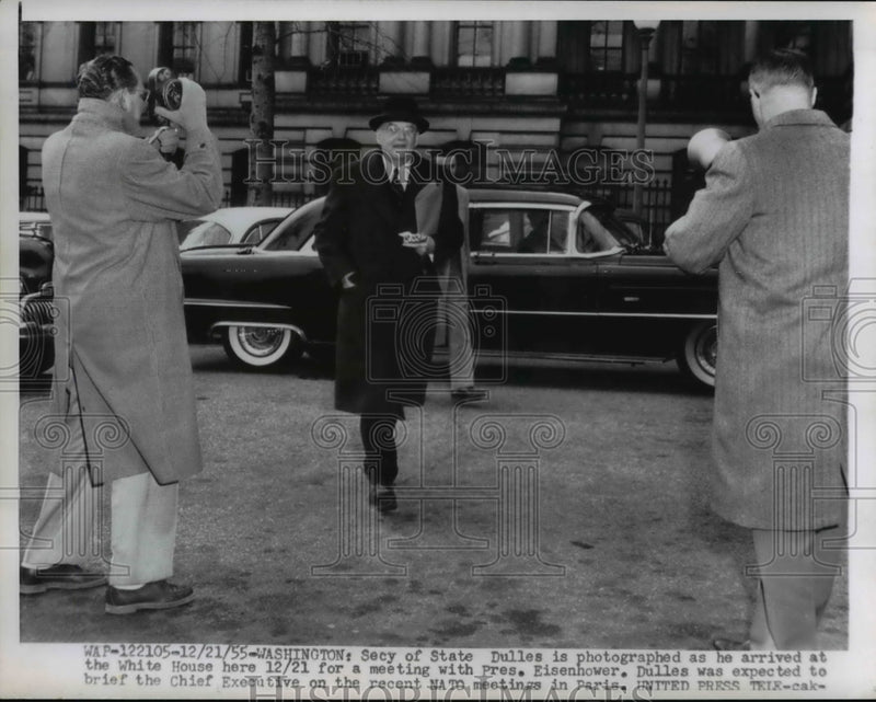 Load image into Gallery viewer, 1955 Press Photo Secretary of State Dulles Arrives at the White House
