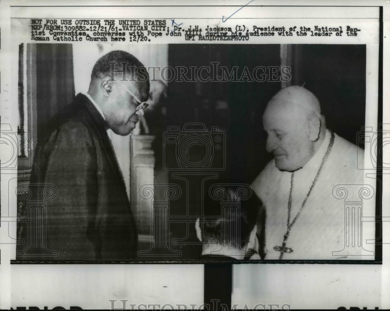 Load image into Gallery viewer, 1961 Press Photo Dr JH Jackson,Pres of Nat'l Baptist Convention &amp; Pope John 23rd
