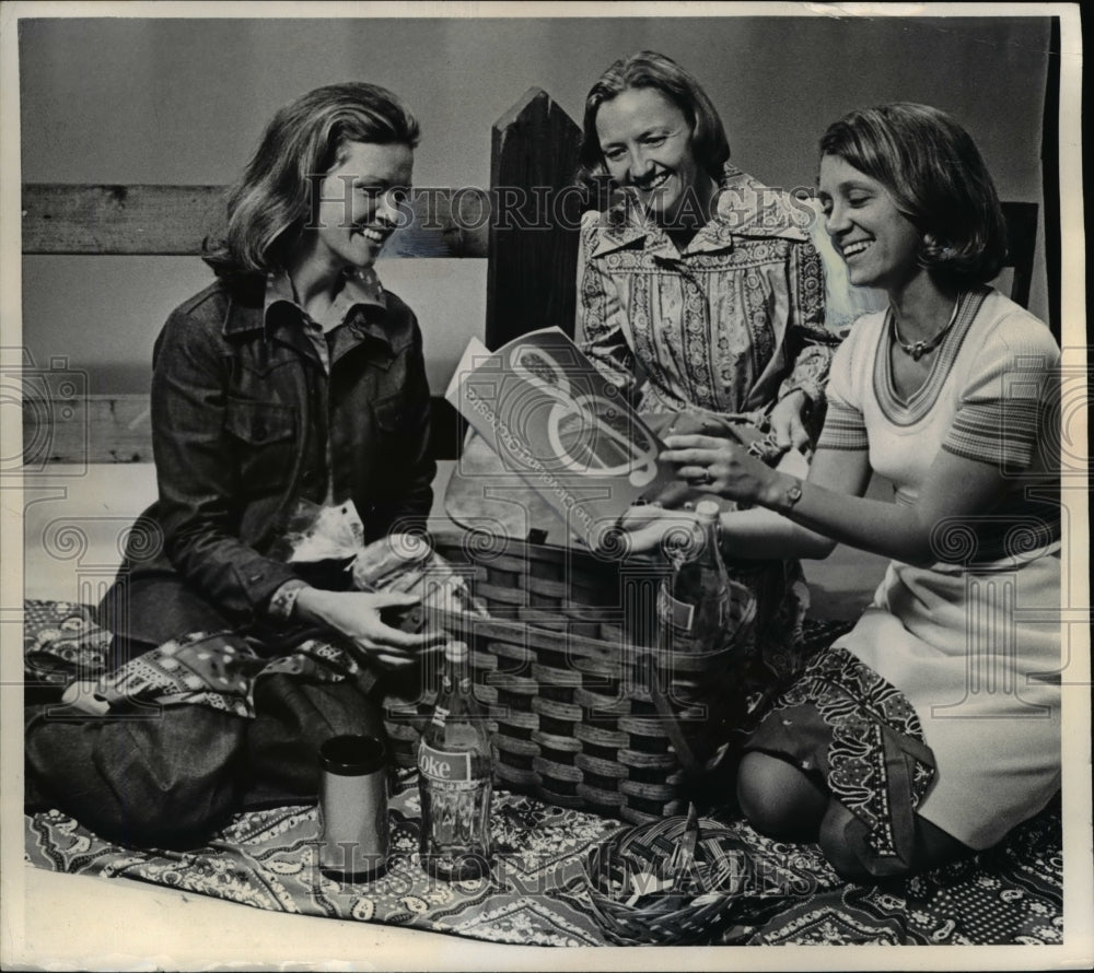 1974 Press Photo W.Williams,A.Micitel & K. Pinkerton i Fanfave - nee40311