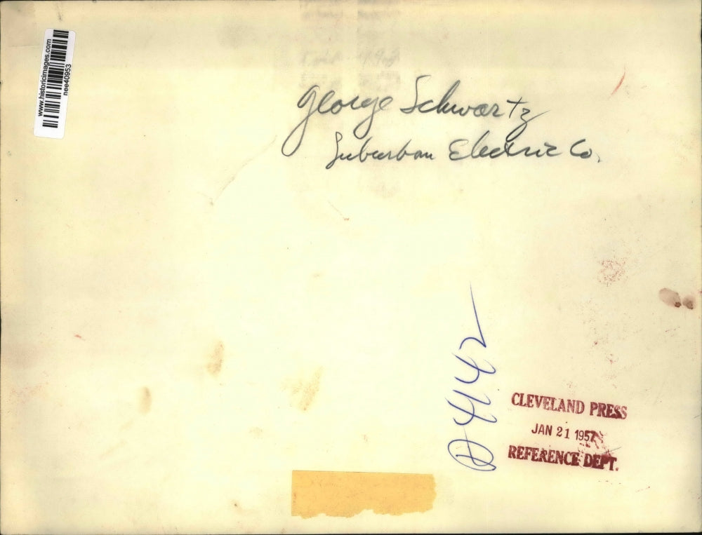 1957 Press Photo George Schwartz Suburban Electric Company