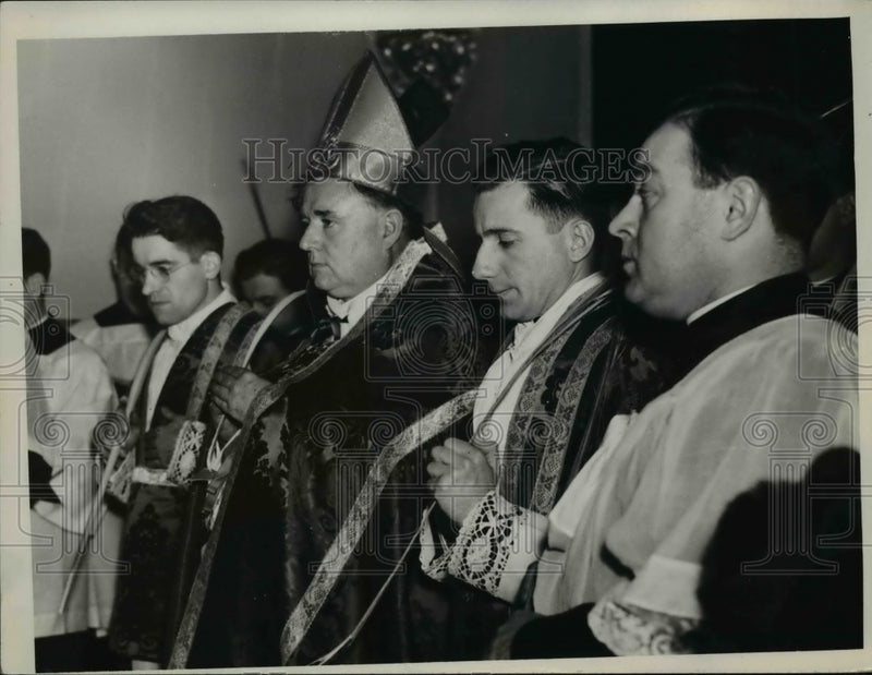 Load image into Gallery viewer, 1936 Press Photo Palm Sunday Ceremony - nee41169
