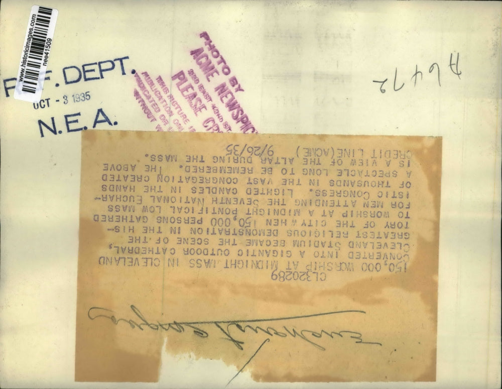 1935 Press Photo Cleveland Ohio, 150,000 @ midnight mass @ Cleveland Stadium