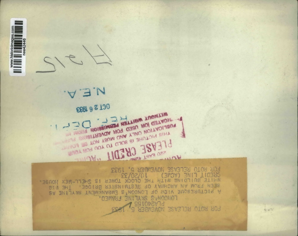 1933 Press Photo of a view of the London skyline from under the Westminster