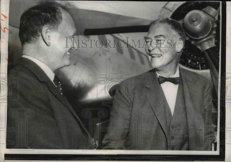 Load image into Gallery viewer, 1959 Press Photo Sec of State Christian Herter, Douglas Dillon in South Carolina
