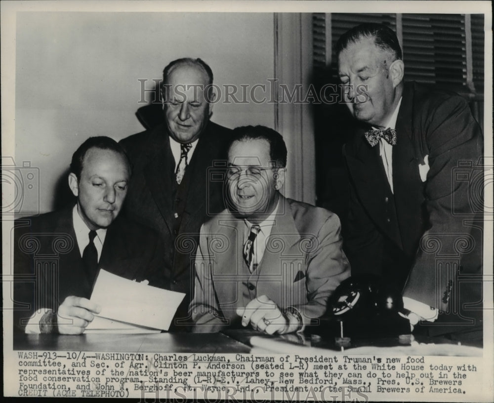 1947 Press Photo Charles Luckman Chairman of Ciiizens Food Committee