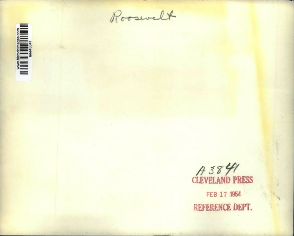 1954 Press Photo Mrs. Ronelle Roosevelt sued Husband James Roosevelt Judge Kurtz