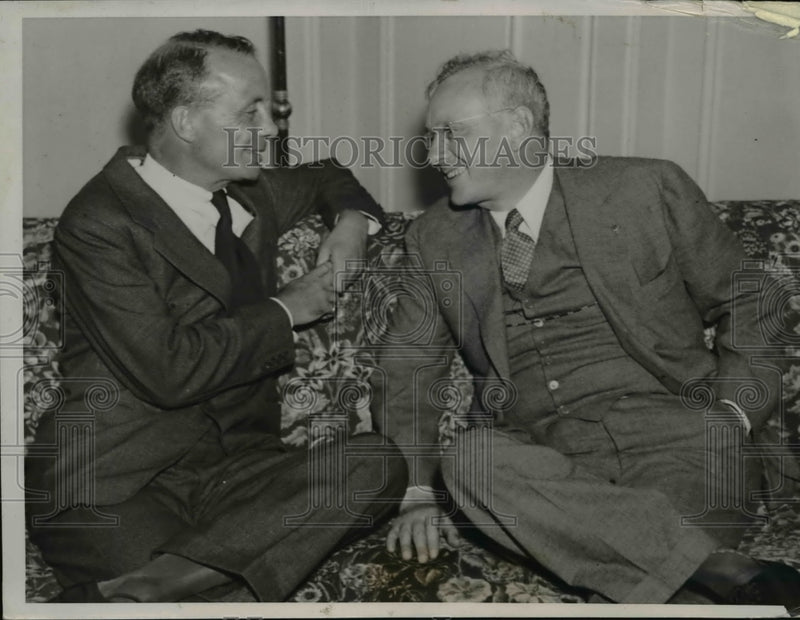 Load image into Gallery viewer, 1936 Press Photo Col Theodore Roosevelt and Gov Alfred M Landon. - nee43417
