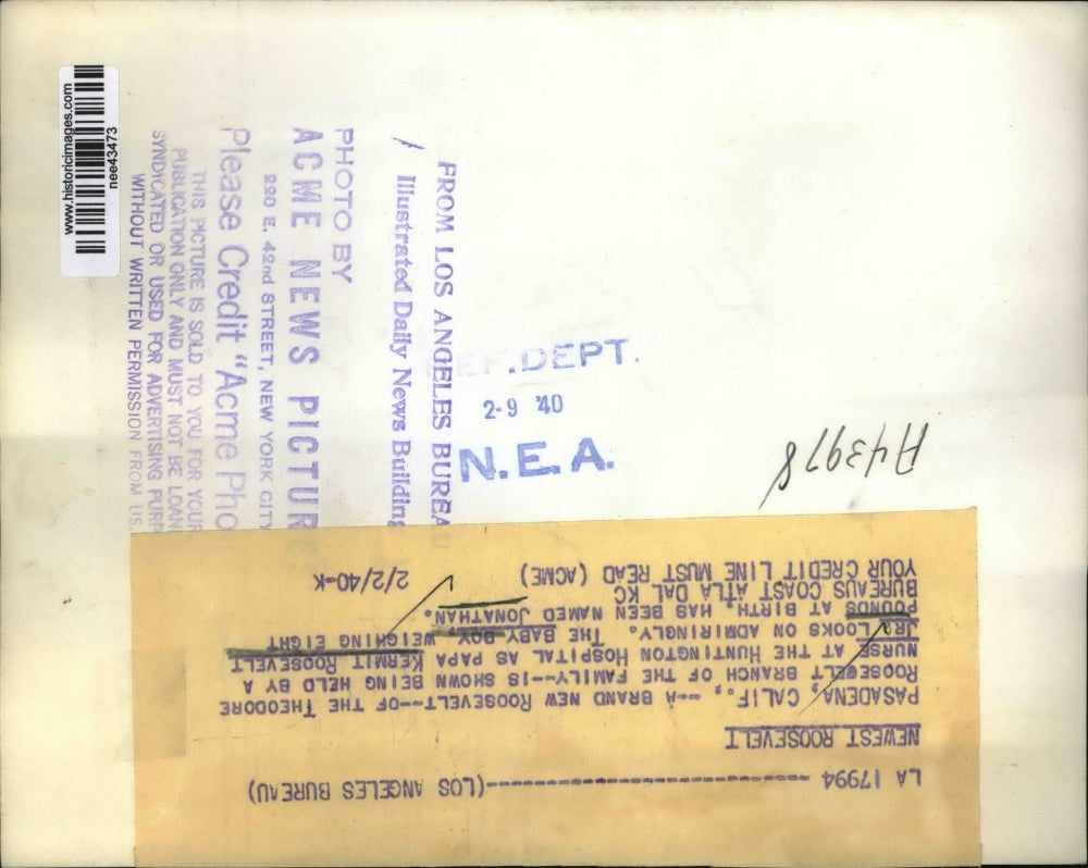 1940 Press Photo Nurse, holds Kermit Roosevelt,Huntington Hospital - nee43473