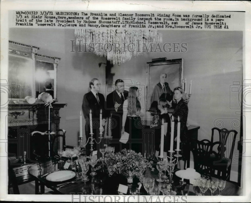 Load image into Gallery viewer, 1971 Press Photo The Franklin and Eleanor Roosevelt Dining Room at Blair House.
