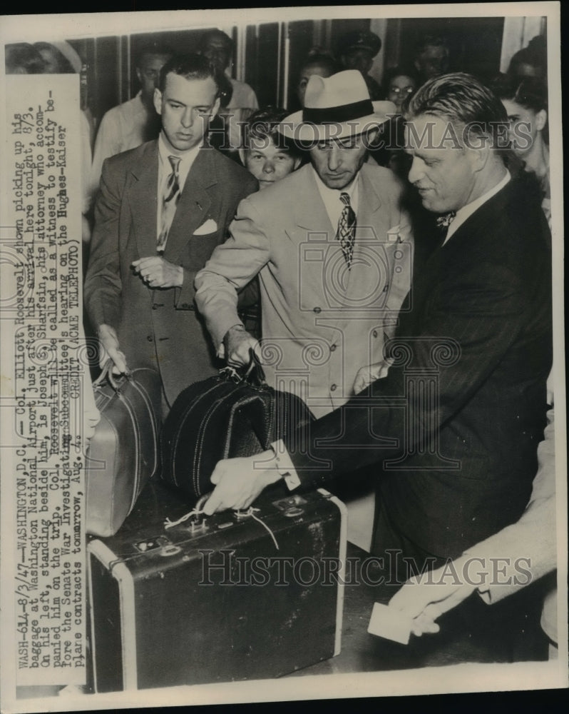 Load image into Gallery viewer, 1937 Press Photo Col. Elliott Roosevelt Washington National Airport
