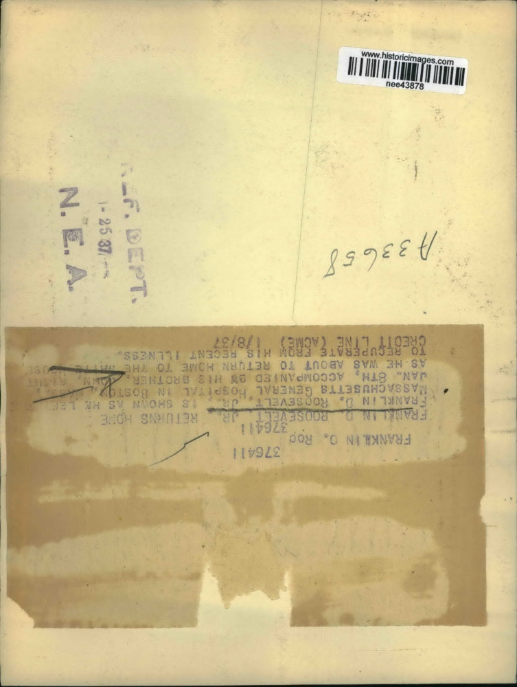 1937 Press Photo Franklin D Roosevelt Shown Leaving Hospital In Massachusetts.