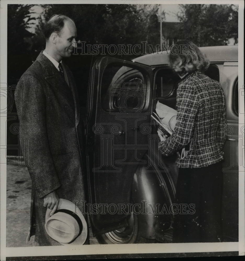 1938 Press Photo James Roosevelt, son/secretary President, stomach ulcer cancer