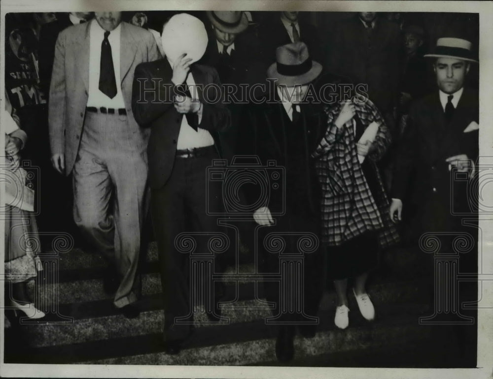 1935 Press Photo Harmon Waley & wife Margaret arrested kidnapping G.Weyerhaeuser