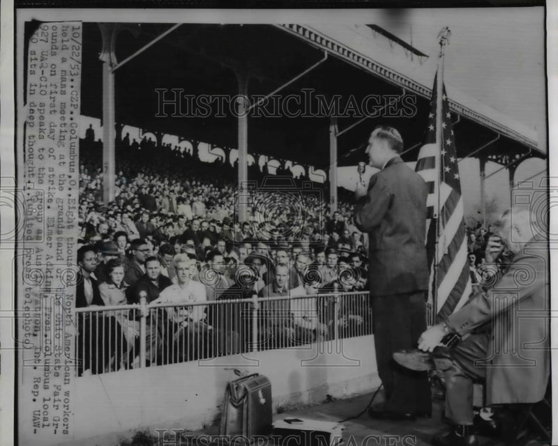 Load image into Gallery viewer, 1953 Press Photo of Elmer Adkins President of Columbus Local 927 (UAW-CIO)
